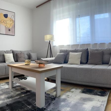 Apartman Noel クニン エクステリア 写真